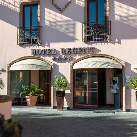 Hotel Regent - In Pieno Centro San Benedetto del Tronto Exterior foto